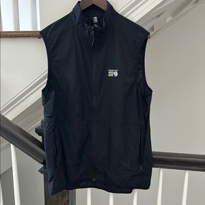 Mountain Hardwear Men's Black Vest